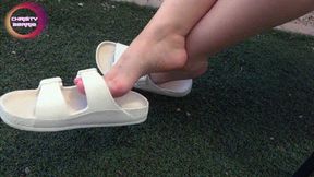 DANGLING SANDALS