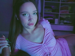 Brunette Teenage Blowjob babe