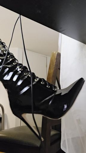 Booted Obsession: Vinyl Tease with Every Nod