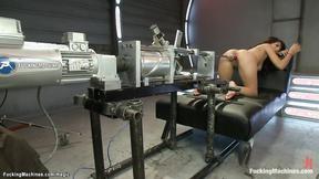 ”Solo big breasted babe cum on fucking machine”