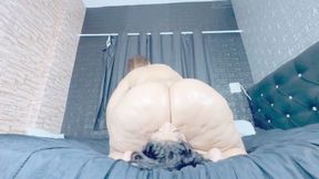 BBW WITH HER MONSTER ASS FUCKING THE BEAUTIFUL LAUREN'S FACE -- BY ROSALIA PEACH - part 3