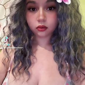 Sexy TikTok Slut with Big Boobs Vanilla Faith