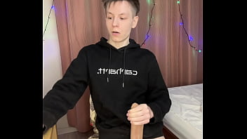Twink Prostate Tingles During Intense Solo Hand Pump
