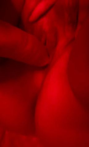 Fucking my pussy with a giant dildo 🥵