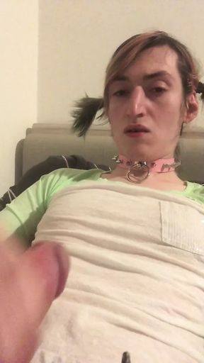 Sissy Girly Cumming on herself :3