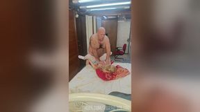 24-YEAR-OLD BLONDE WANTS THICK COCK