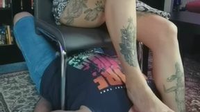 The well known footworshiper Danny also became my footslave a couple years ago Part 2 of 2 Der bekannte Fußverehrer Danny wurde auch mein Fußsklave vor ein paar Jahren Teil 2 von 2