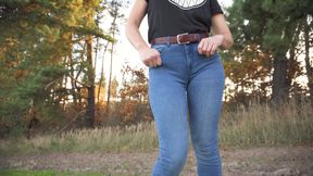 Stepsis Teases Cameltoe Pussy in Blue Jeans Outdoors