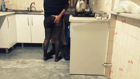 Moroccan Girl Has Sex with Her Boyfriend in the Kitchen