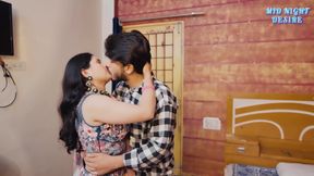 Collage Girlfriend Seduces Boyfriend in Bedroom