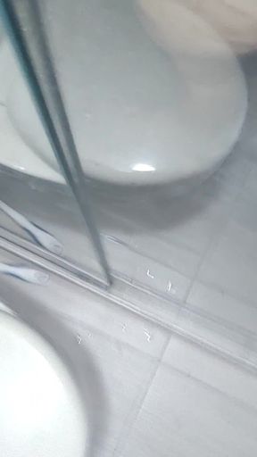 Big Butt Albino Midget Shower Show