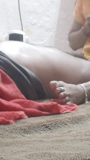 Bhabhi Ki Behan Ne Lund Chuse Gali Dekar