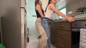 The Tribbing That Wets Lesbians' Pussies