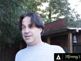 MOM'S HUNK - Stranger Lets mother I'd like to fuck Dee Williams Wildly Ride His Large Rod In Swap For A Ride Home