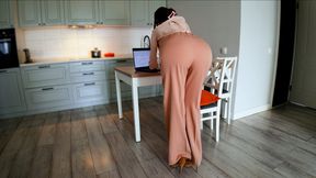 Bossy Step Mom Caught Her Step Son with a Boner While She Was Working