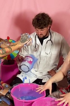 Human Anatomy Sploshing and Gunge Spin the Wheel!