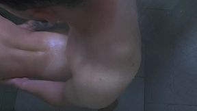 I took a shower with my stepsister and accidentally ejaculated on her butt.