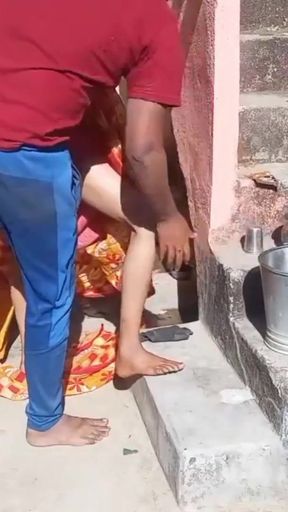 Spectacular moment from &quot;Savita bhabhi ko angan me hi chod diya dhup bahut tha&quot;