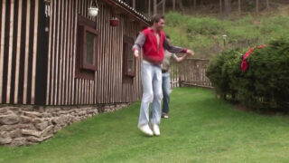 Bareback, γαμημένο, περιποίηση προσώπου, γλείψιμο, σε εξωτερικούς χώρους – Ο Ρώσος Ray Weil, κάνει πρωκτικό σεξ χωρίς παπούτσια