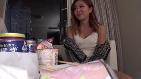 Snagging Satisfaction: Unscripted Japanese Avenue Action