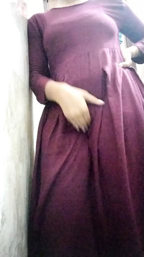 Hot wife changing clothes at home Indian Desi wife hot