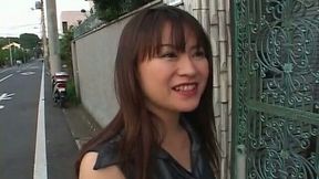 Cute smiling Japanese brunette would love to suck delicious lollicock