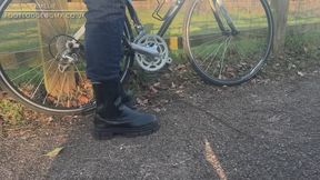 Amelie goes cycling in boots and jeans