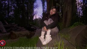 Vamos al bosque y logre convencer a mi mejor amiga para hacer un video porno ( NOS PILLAN )