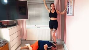 Gym Wear & Sandals Head Crushing 2 (4K)