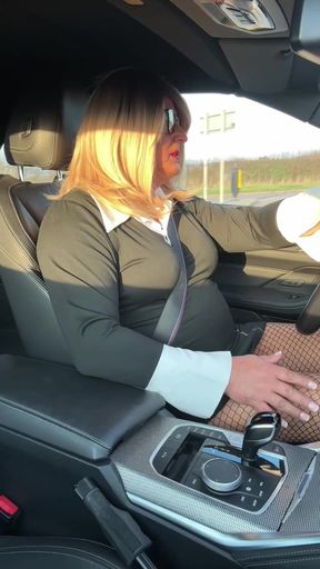 Sexy Crossdresser Kellycd2022 Afternoon Drive in the Sunshine