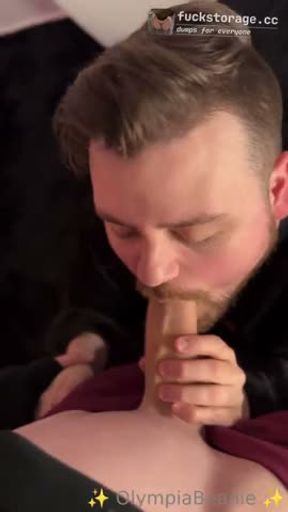 Guy sucks beautiful trans cock