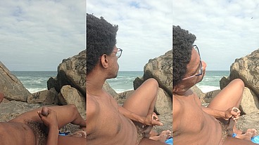Me masturbando na praia de nudismo de Abricó