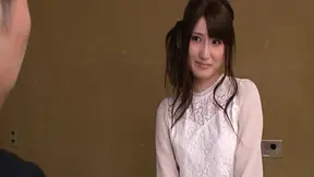 Hot Husband Fingers Wife’s Wet Pussy Before Hardcore Penetration