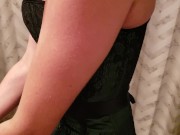 Mylie Blonde shave her vagina