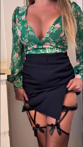 Turkish Angel Secretary Squirted Into Her Boss&#039;s Face!