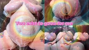 Sexy soapy surreal SSBBW shower goon with the mesmerizing BBW Daisy