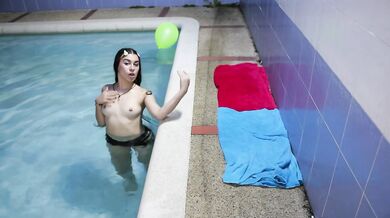 oh I like to use my dildo near the pool -CRYSTAL FOXXX18