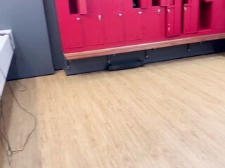Sneaky gym ladies locker room JOI