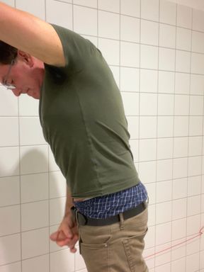 Jerking my hard dick, showing my boxers! Flexing!