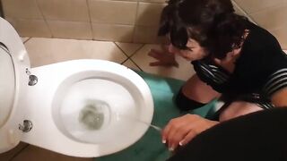I want to take my master for a piss follow