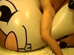 Giant inflatable toy humping cum