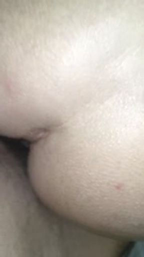 Perfect round ass. Bhabhi.