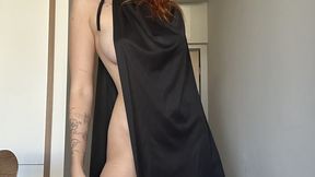 NAUGHTY WITCH STRIPTEASE & 3 FINGERS PUSSY FUCK