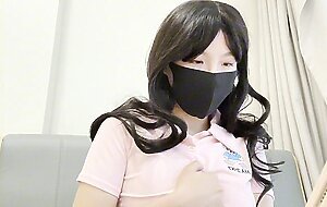 Zi Xi Shi De Mi Mi ,Tou Tou Zuan Zai Zhuo Zi Xia Kou Jiao