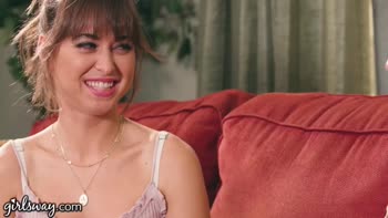 Alina Lopez Scissors Riley Reid's Hairy Pubes in Sensual Lesbian Romance