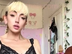 Muasshole Masturbates With Huge Orgasm