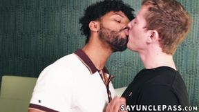 Aaron Allen got his ass stretched by his black therapist Tony Genius