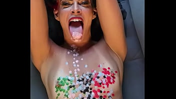 Veronna Lambuzada de Cera Quente e Provocando na Hora de Tirar