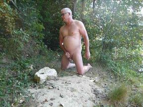 Lopette Annie naked outside