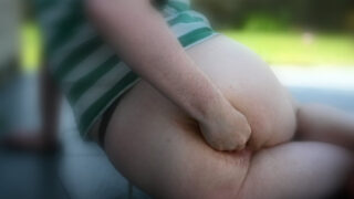 Masturbace, fisting, poprvé, venku – amatéři dostávají anální fisting